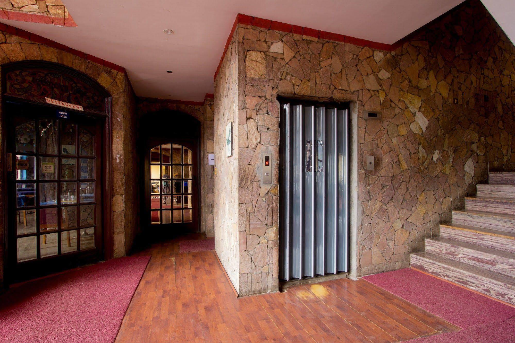 Fabhotel Khems Shoram Palace Road Ooty Εξωτερικό φωτογραφία